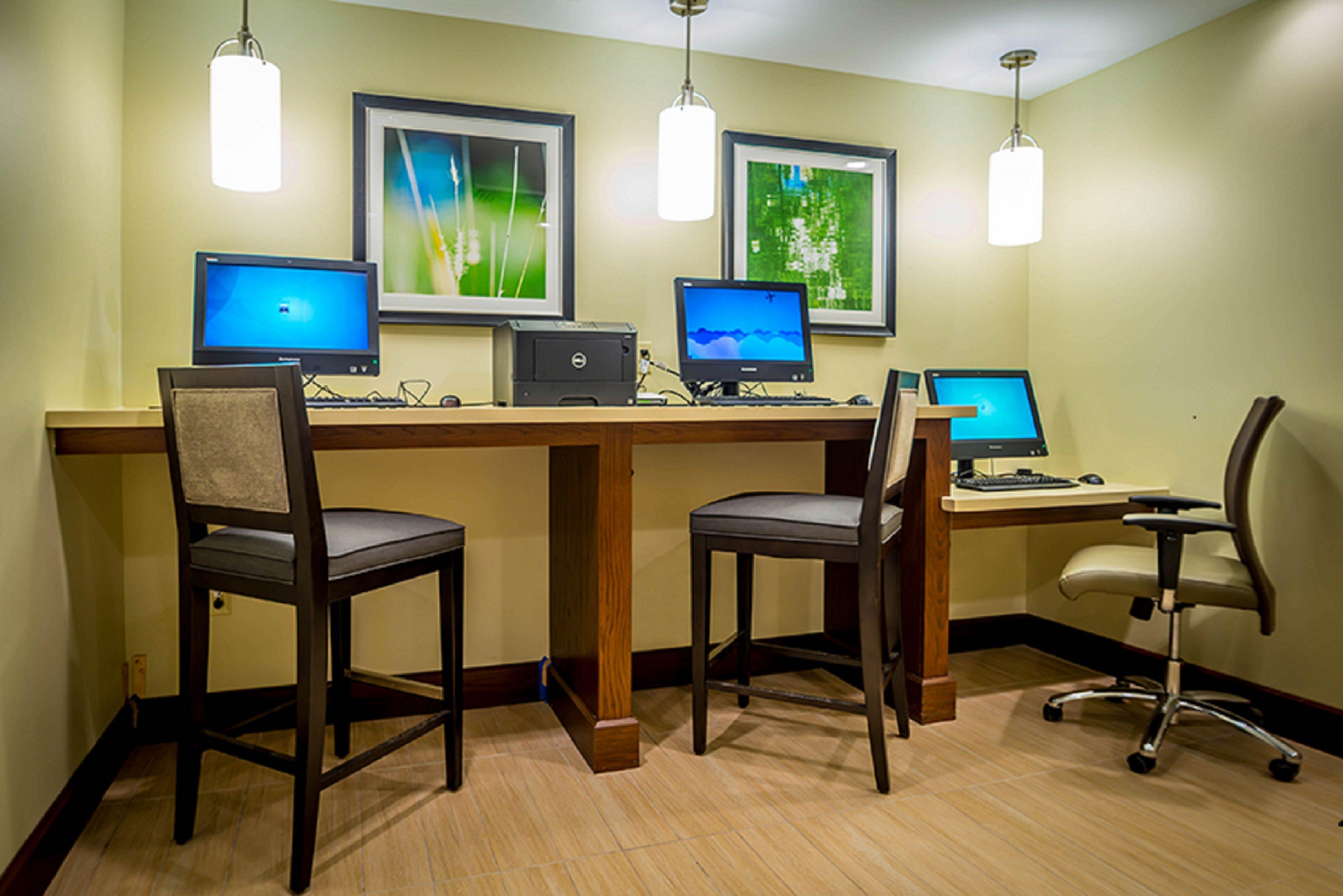 Staybridge Suites Dearborn By Ihg Exterior foto