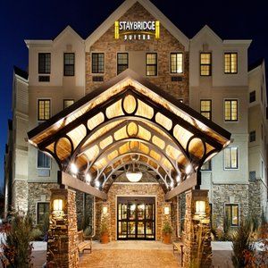 Staybridge Suites Dearborn By Ihg Exterior foto